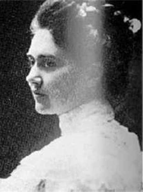 1.Carl Jung: Emma Jung dreamt tonight that she was operated on by me. 4 emma jung