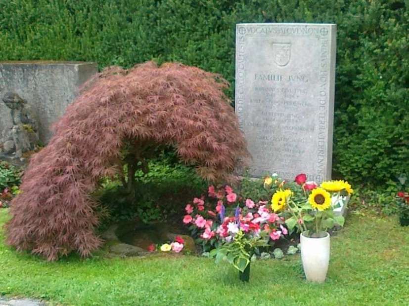 grave epitaph memorial